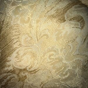 Tablecloth, Gold Oval 82" x 53"